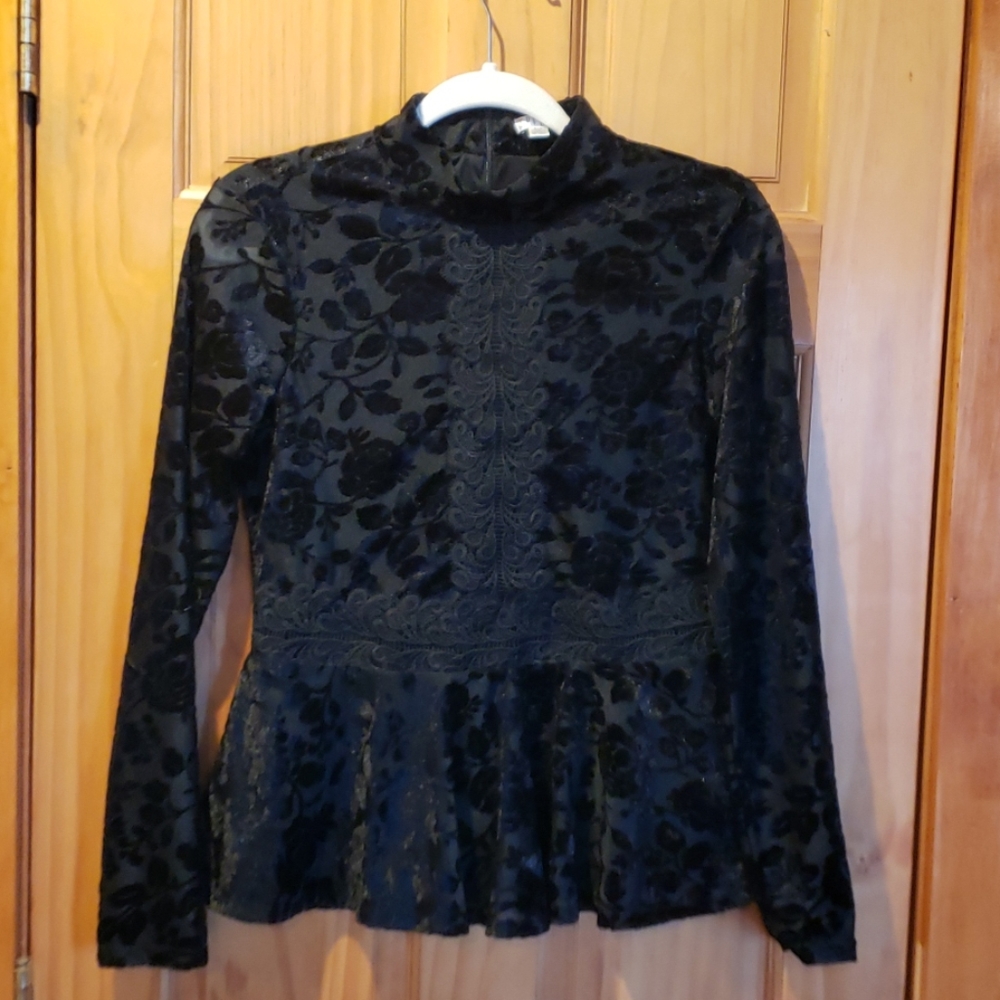 Spense velvet peplum top with Burn Out Skeeves mock neck